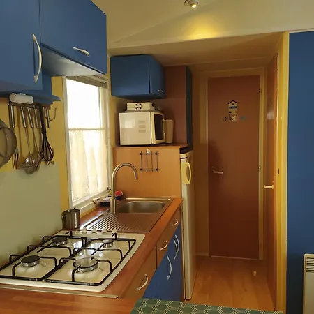 Camping Le Paradis Bleu Les Pins Maritimes Hyères