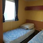 אתר קמפינג Le Paradis Bleu Les Pins Maritimes הייר