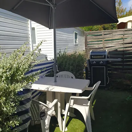 Camping Le Paradis Bleu Les Pins Maritimes