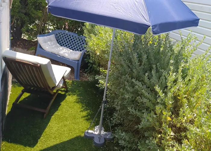 Camping Le Paradis Bleu Les Pins Maritimes