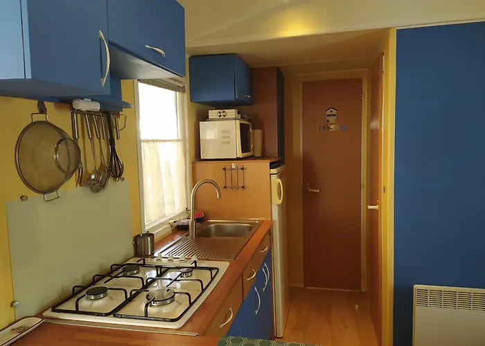 Camping Le Paradis Bleu Les Pins Maritimes Hyères